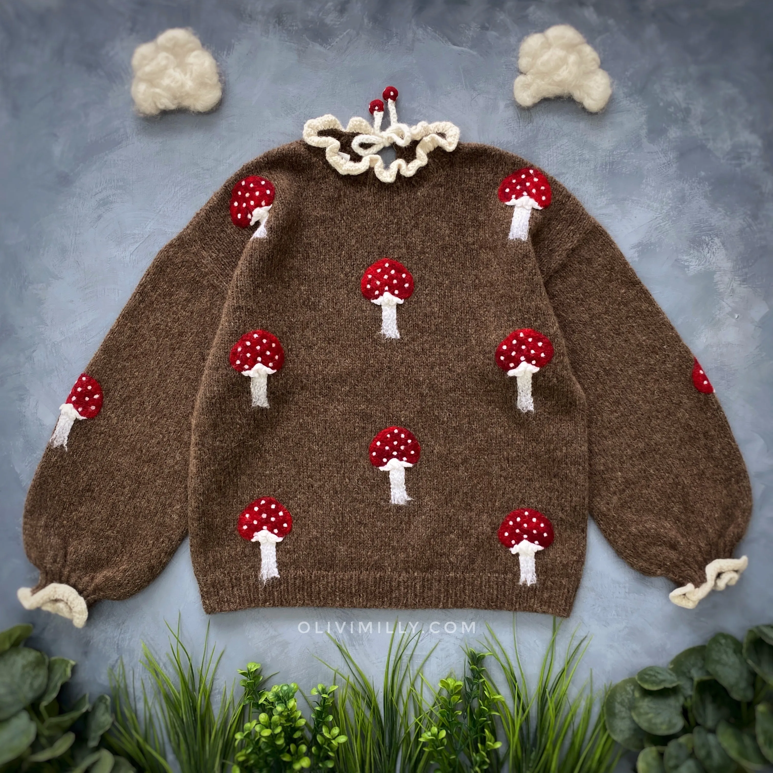 Adult Mushrooms pullover | Brown