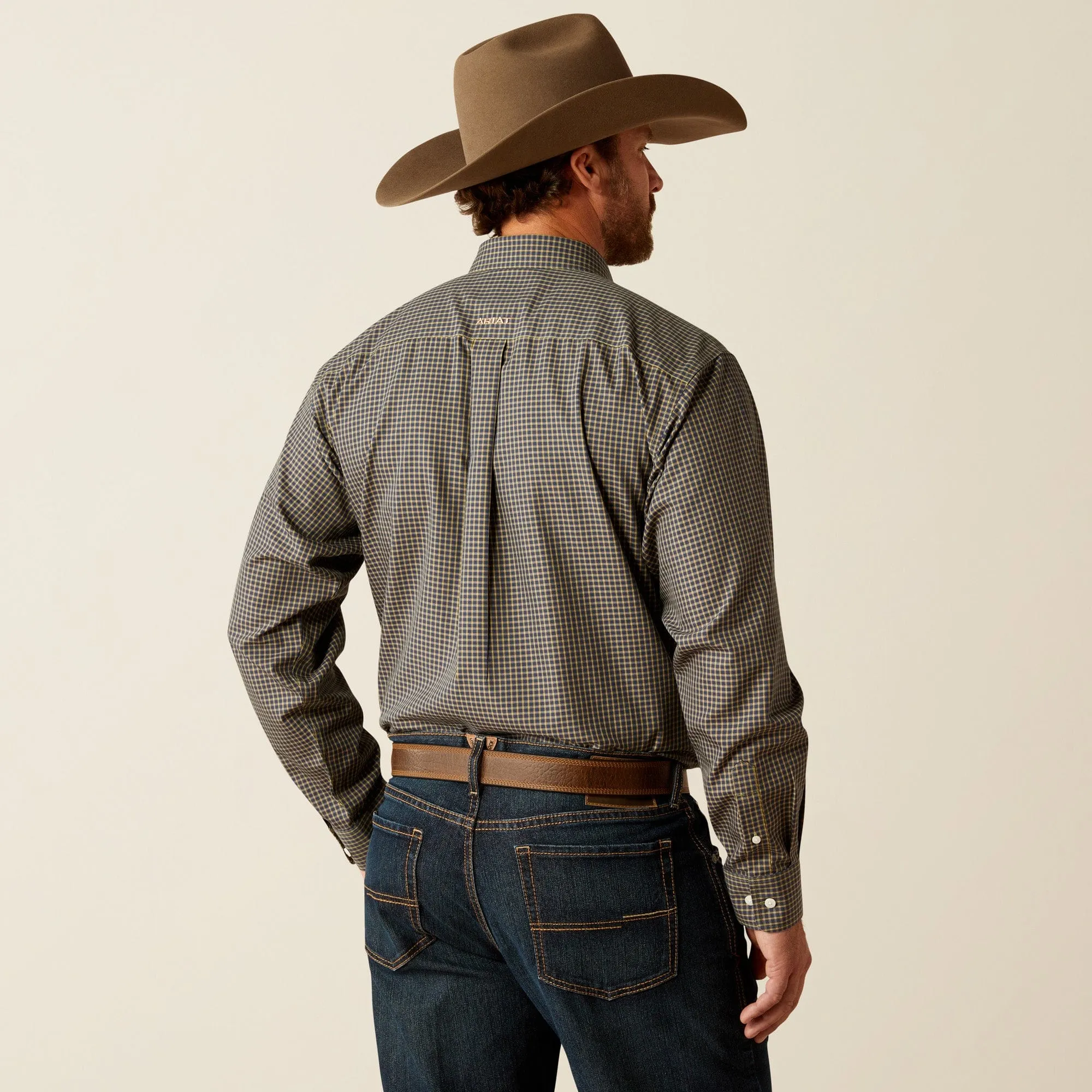 Ariat Men's Wrinkle Free Ferris Classic Fit Shirt Navy
