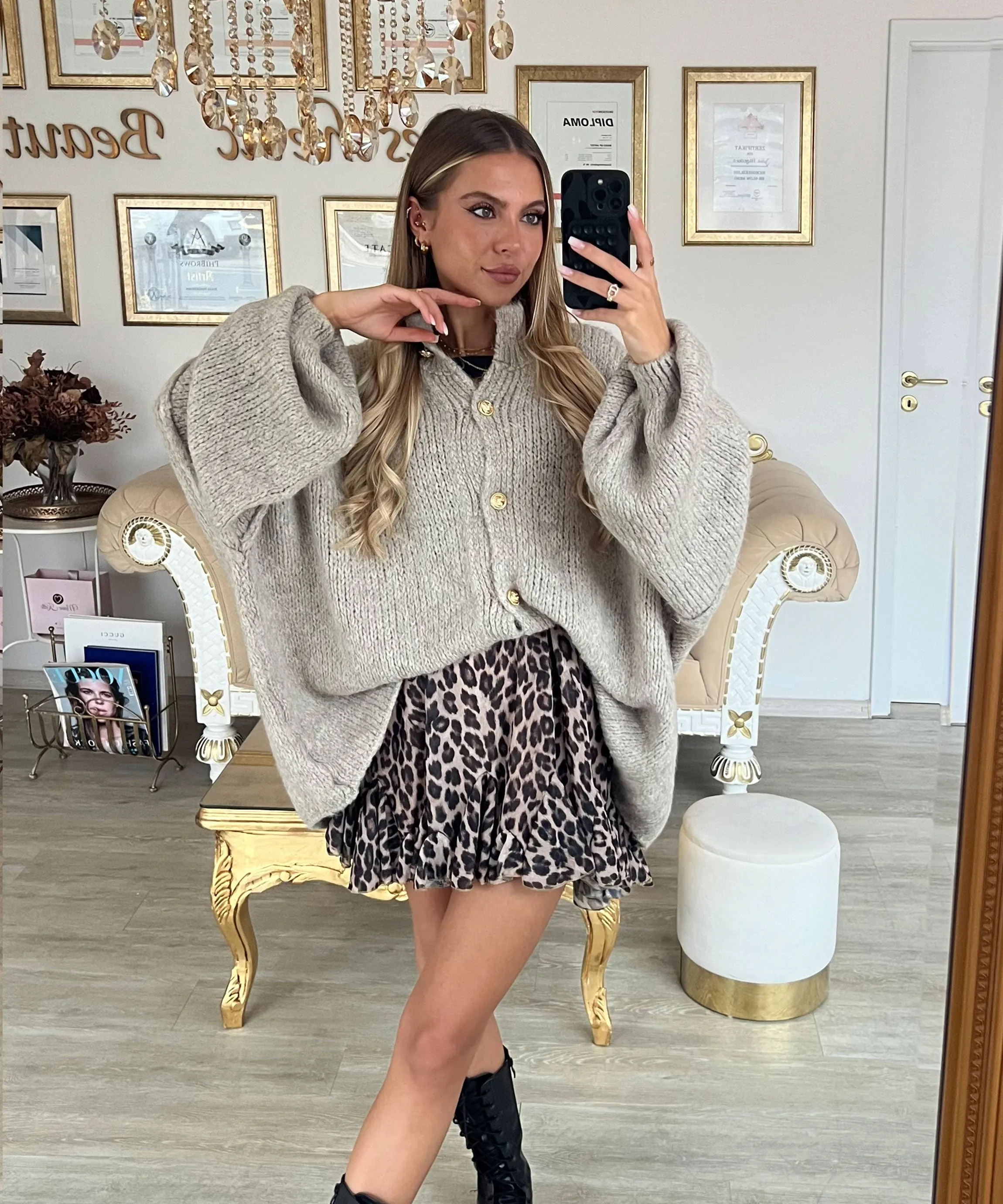 Oversize Strickjacke Jalsien Taupe